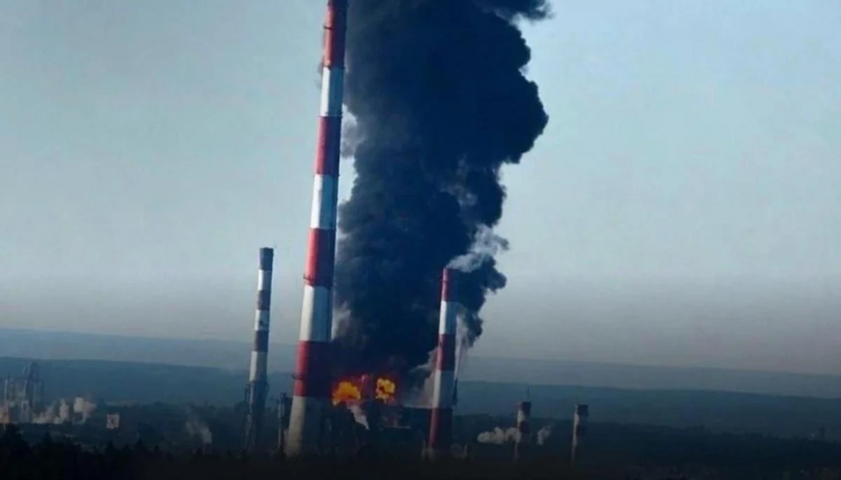 Дрони уразили НПЗ "Лукойла": Генштаб розкрив деталі