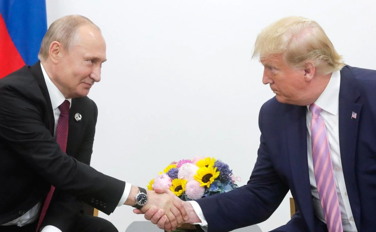 Путін і Трамп 1,5 години розмовляли по телефону: обговорювали війну в Україні